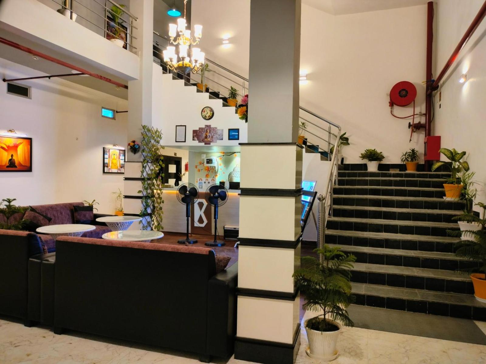 Hotel Buddha Park, Paharia, Варанаси Экстерьер фото